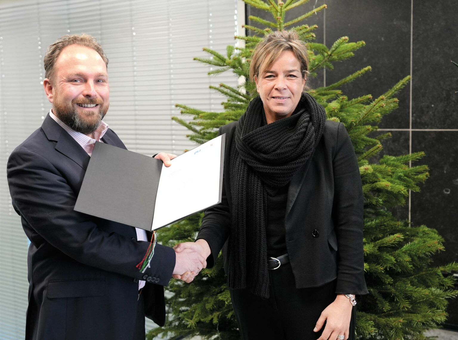 Christoph-&-Mona-Neubaur_29.11.24-web